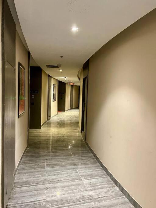 Countryside Luxury Suites - Supernova Noida نيودلهي المظهر الخارجي الصورة