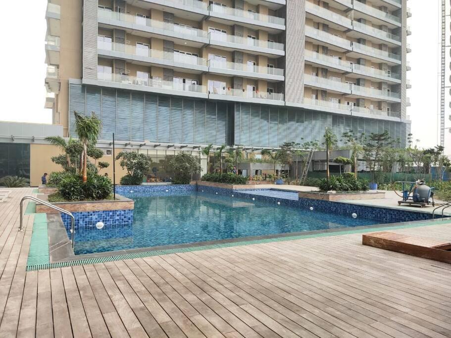 Countryside Luxury Suites - Supernova Noida نيودلهي المظهر الخارجي الصورة