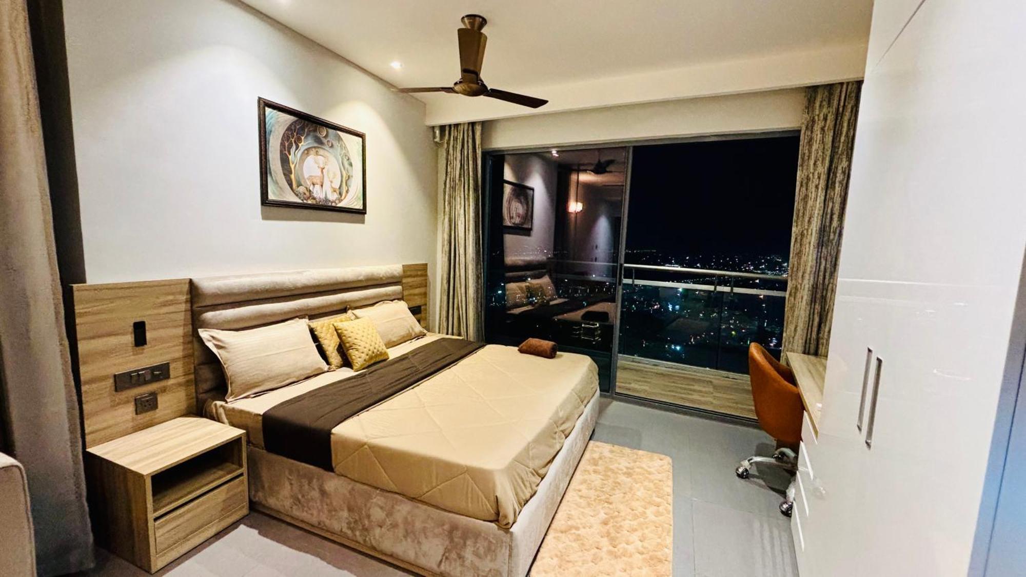 Countryside Luxury Suites - Supernova Noida نيودلهي المظهر الخارجي الصورة