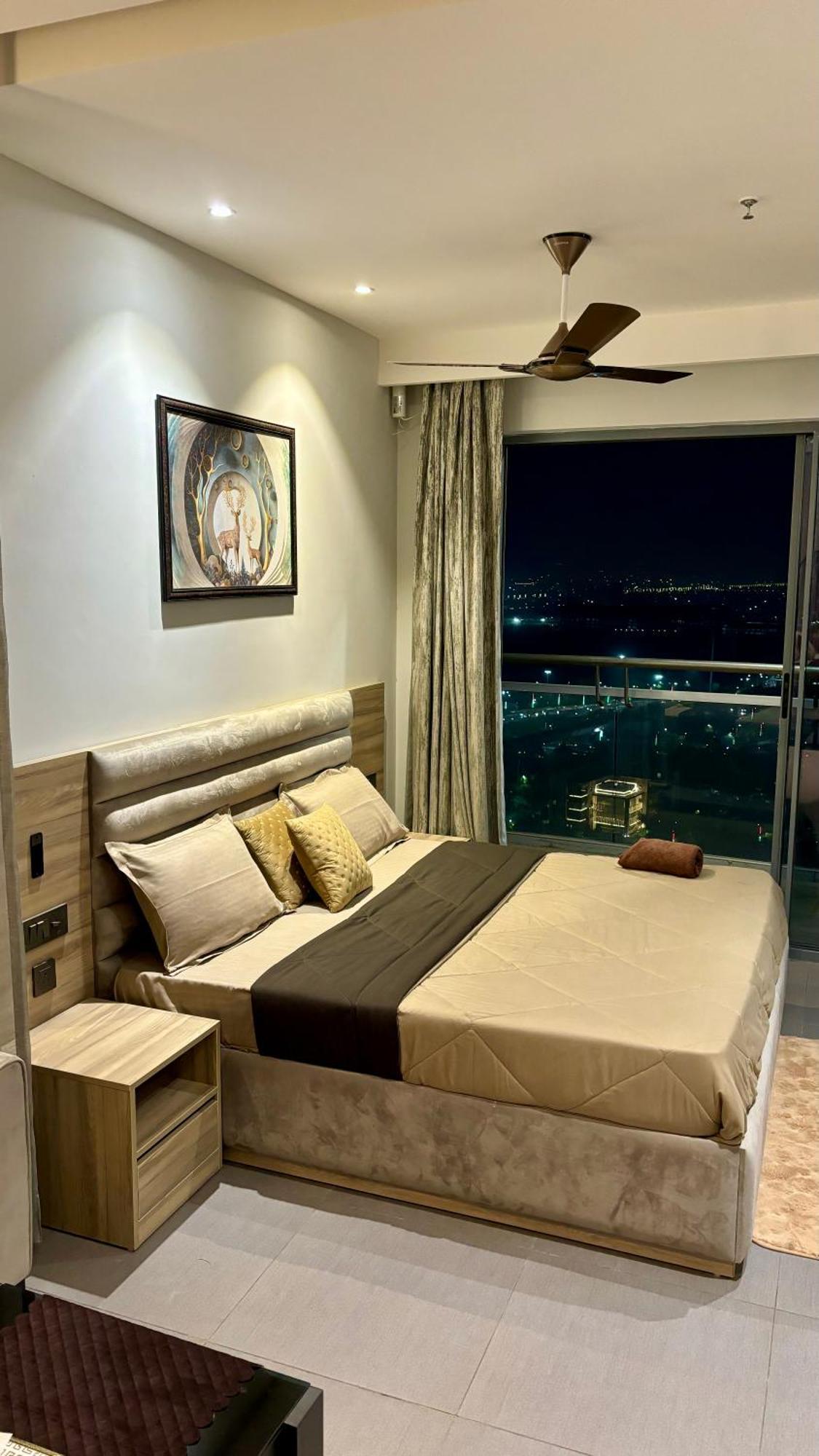 Countryside Luxury Suites - Supernova Noida نيودلهي المظهر الخارجي الصورة